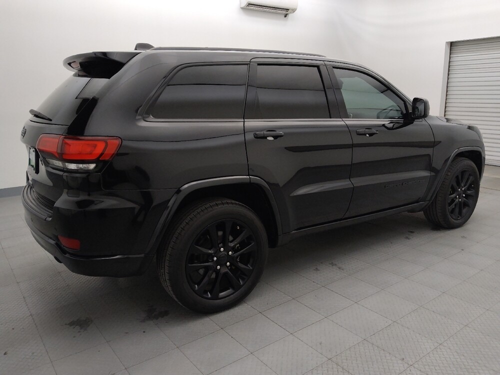 2018 Jeep Grand Cherokee in Houston, TX 77060 - 18089949 10