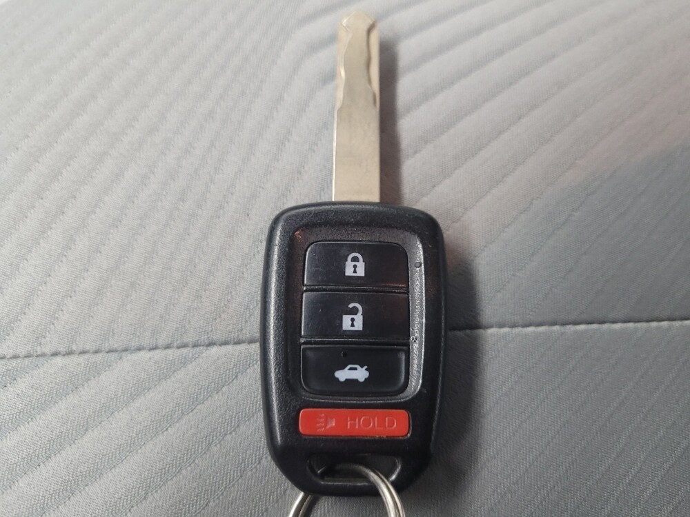 2016 Honda Accord in Mishawaka, IN 46545 - 18089956 32