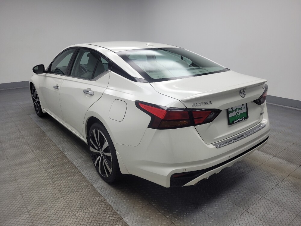 2019 Nissan Altima in Ft Wayne, IN 46805 - 18089957 5