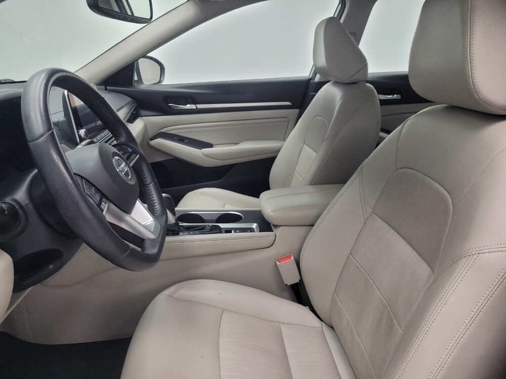 2019 Nissan Altima in Ft Wayne, IN 46805 - 18089957 17