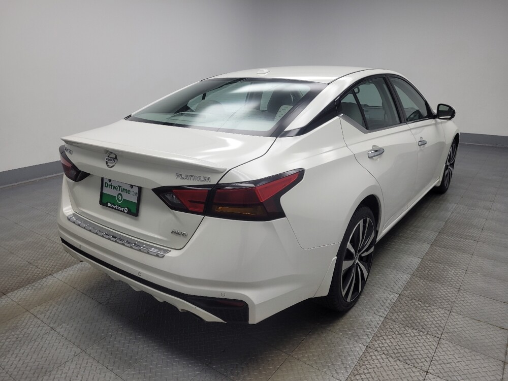 2019 Nissan Altima in Ft Wayne, IN 46805 - 18089957 9