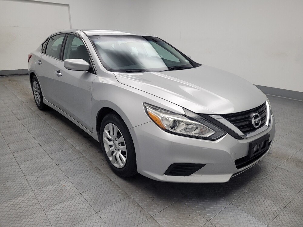 2016 Nissan Altima in Madison, TN 37115 - 18089962 13