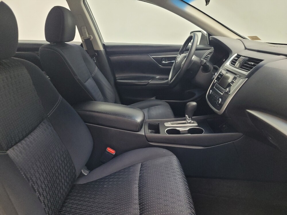 2016 Nissan Altima in Madison, TN 37115 - 18089962 21