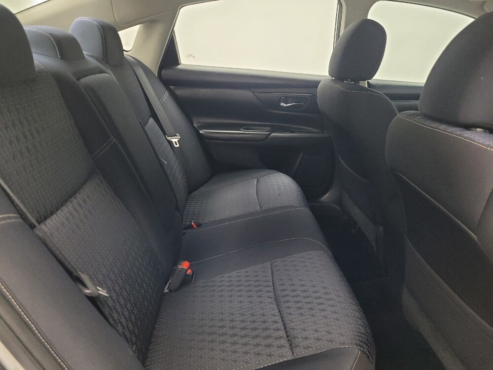2016 Nissan Altima in Madison, TN 37115 - 18089962 19
