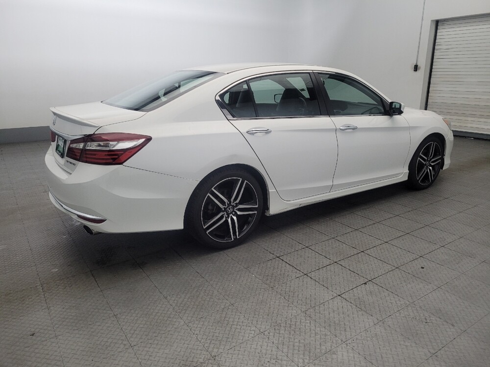2017 Honda Accord in Allentown, PA 18103 - 18089965 10