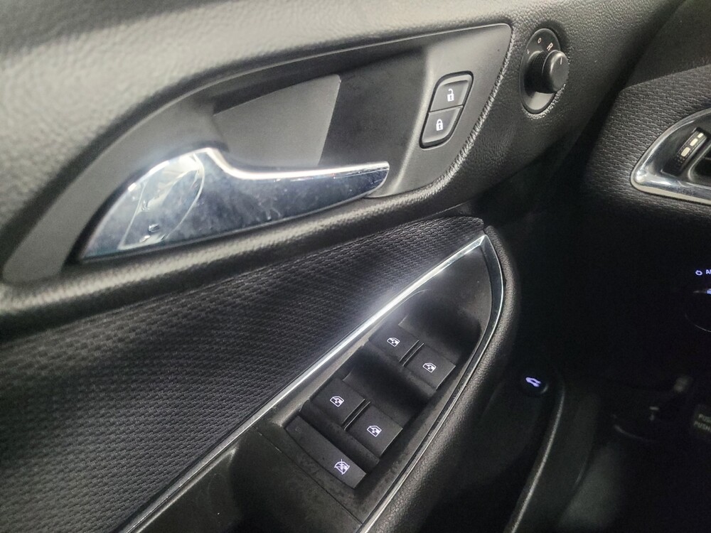 2018 Chevrolet Cruze in Pelham, AL 35124 - 18089966 27