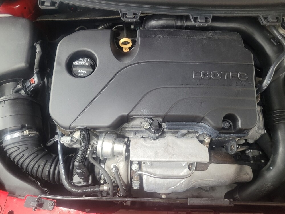 2018 Chevrolet Cruze in Pelham, AL 35124 - 18089966 30