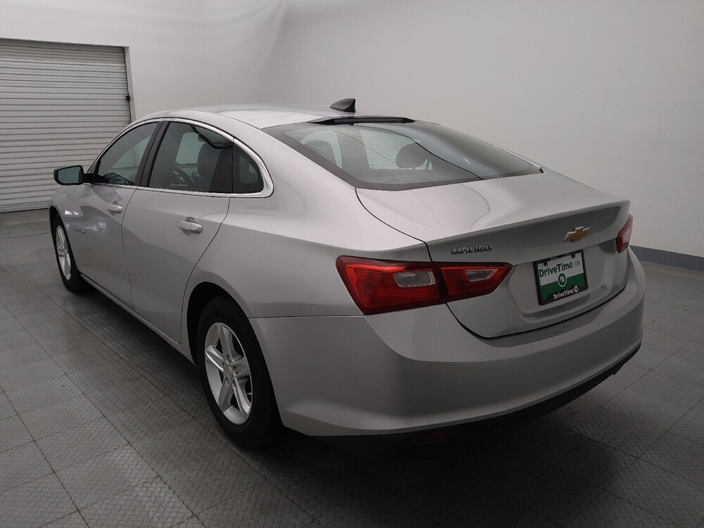 2019 Chevrolet Malibu in Houston, TX 77060 - 18089972 5