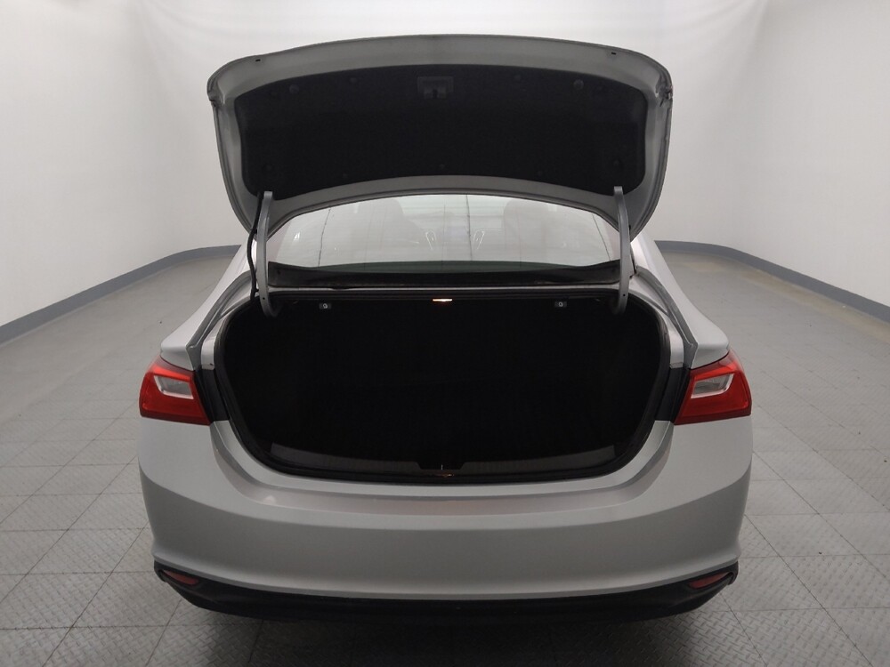 2019 Chevrolet Malibu in Houston, TX 77060 - 18089972 29