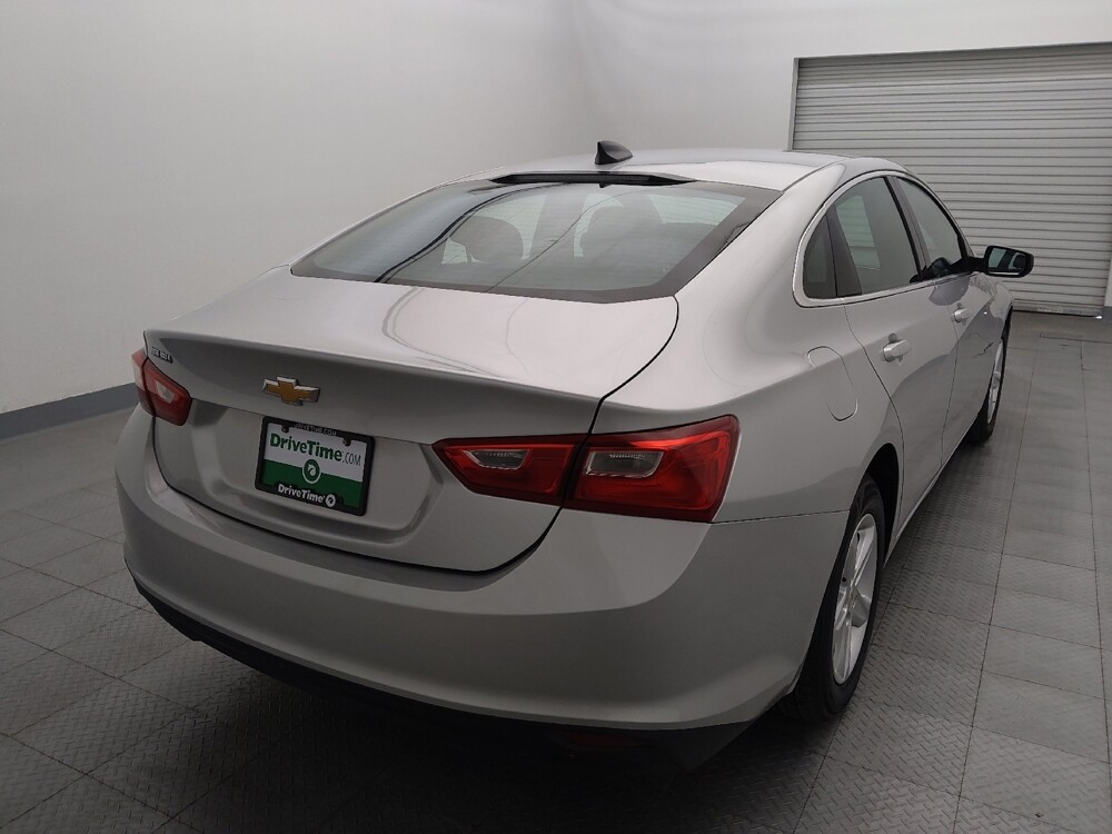 2019 Chevrolet Malibu in Houston, TX 77060 - 18089972 7