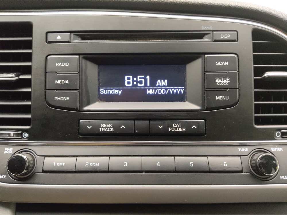 2018 Hyundai Elantra in Lakewood, CO 80215 - 18089975 25