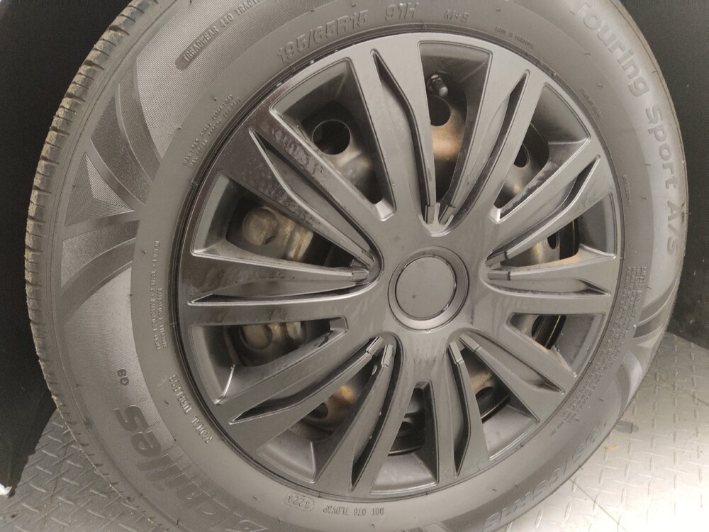 2018 Hyundai Elantra in Lakewood, CO 80215 - 18089975 31