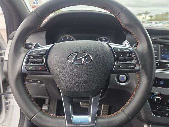 2015 Hyundai Sonata in Mesa, AZ 85212 - 18089991 56