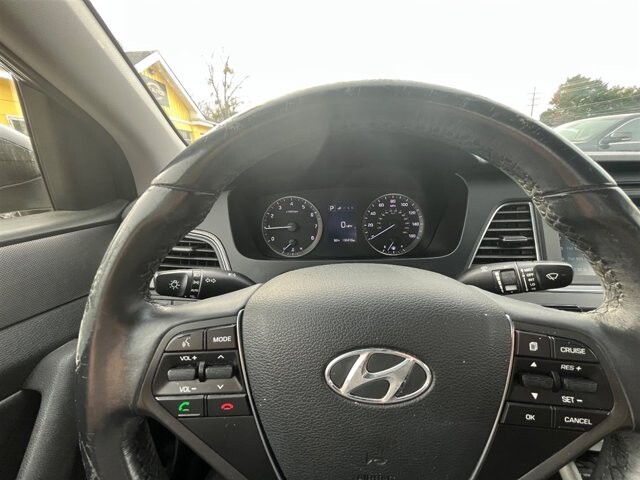 2017 Hyundai Sonata in Greenville, SC 29607 - 18089996 31