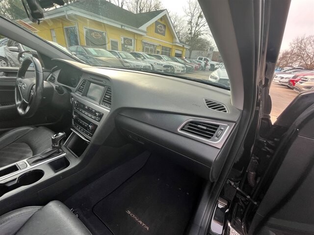 2017 Hyundai Sonata in Greenville, SC 29607 - 18089996 16