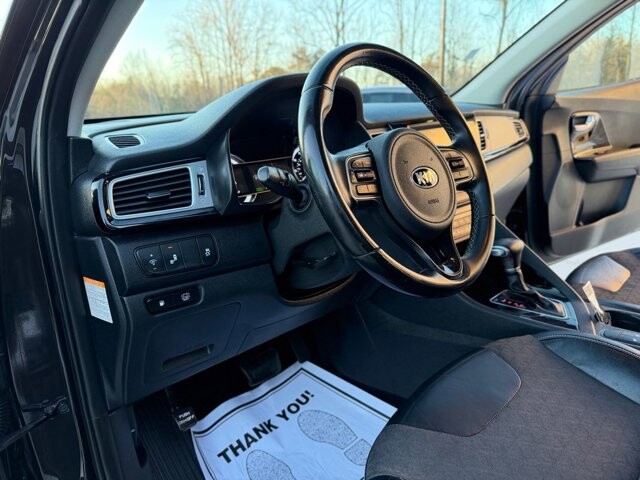 2017 Kia Niro in Knoxville, TN 37920 - 18089998 9