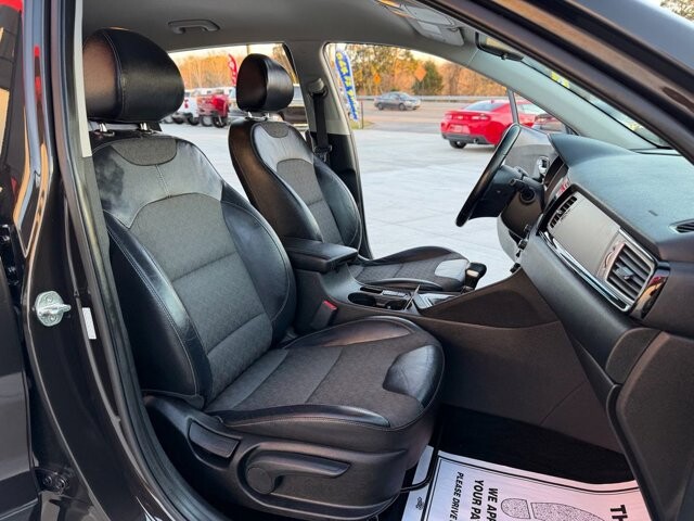 2017 Kia Niro in Knoxville, TN 37920 - 18089998 14