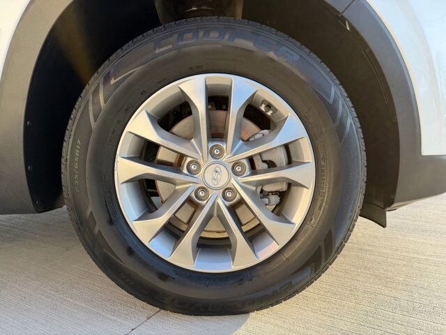 2019 Hyundai Santa Fe in Knoxville, TN 37920 - 18089999 30