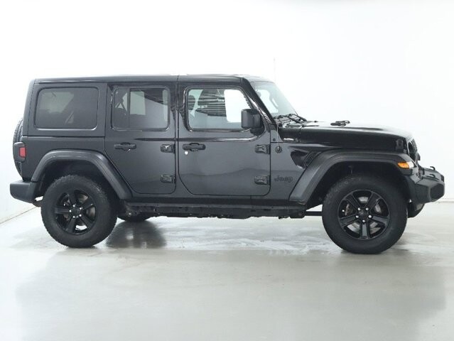 2020 Jeep Wrangler in Bedford, OH 44146 - 18090000 11