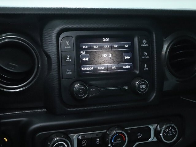 2020 Jeep Wrangler in Bedford, OH 44146 - 18090000 23