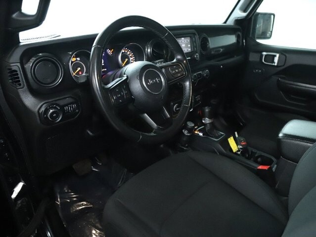 2020 Jeep Wrangler in Bedford, OH 44146 - 18090000 16