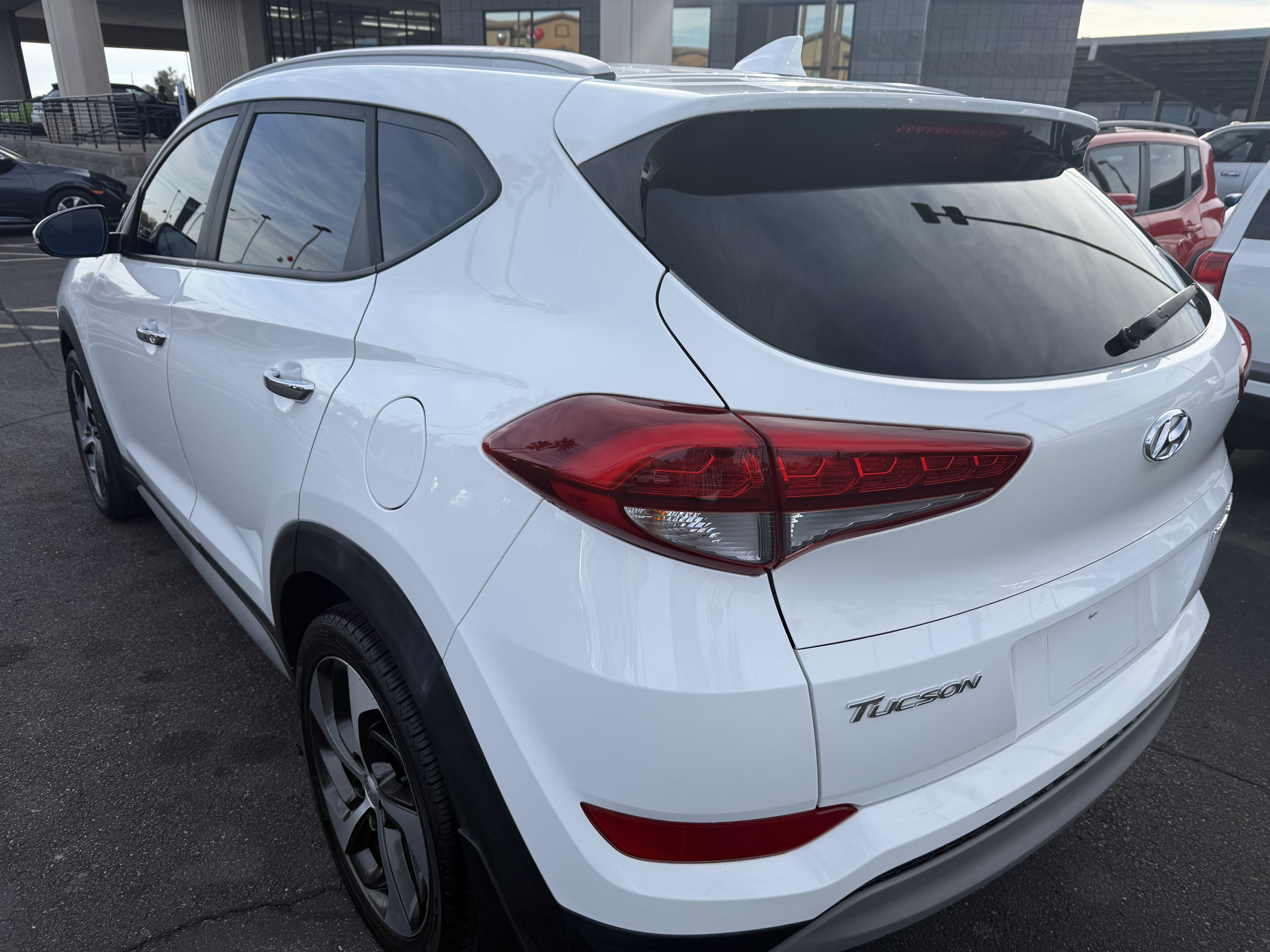 2018 Hyundai Tucson in Phoenix, AZ 85022 - 18090013 6