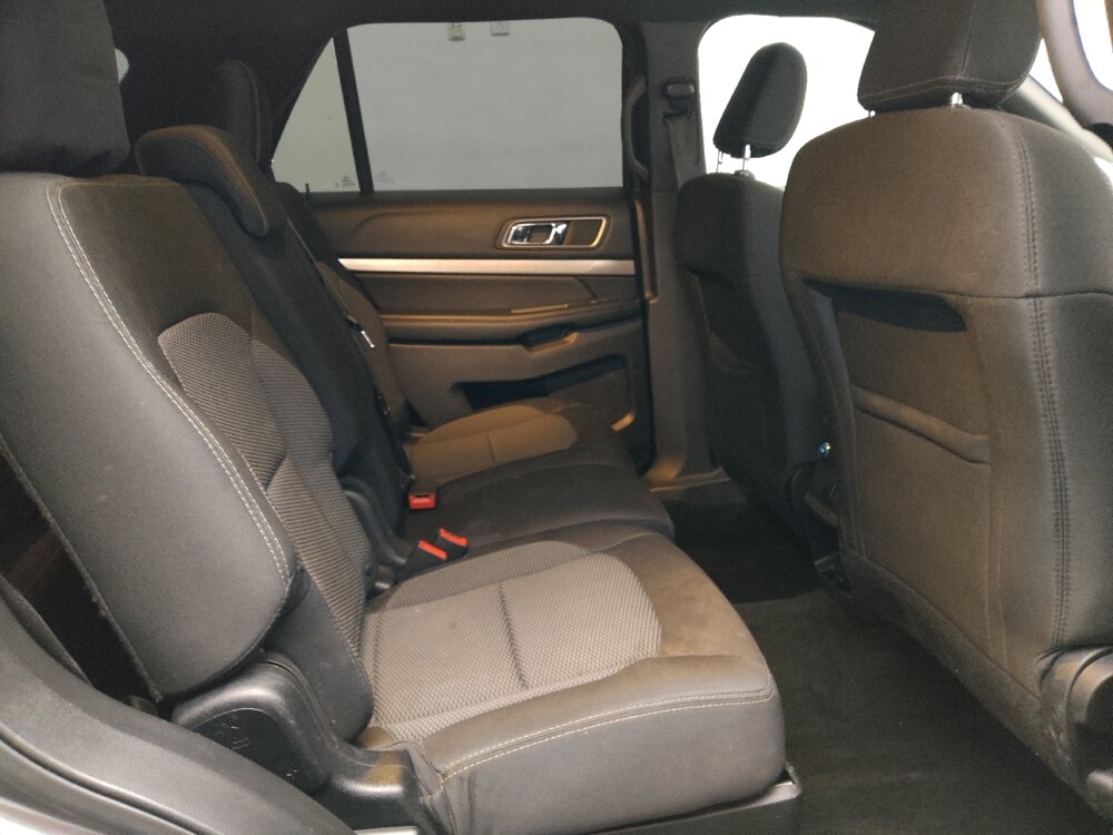 2018 Ford Explorer in Fort Worth, TX 76116 - 18090017 19