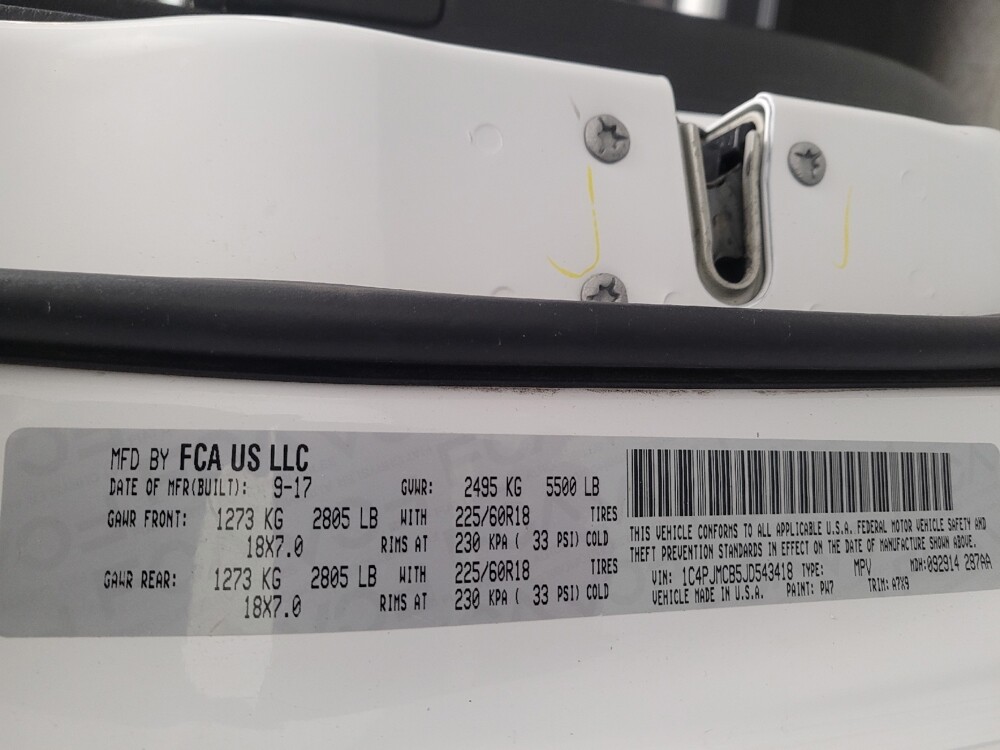 2018 Jeep Cherokee in Riverside, CA 92504 - 18090019 33