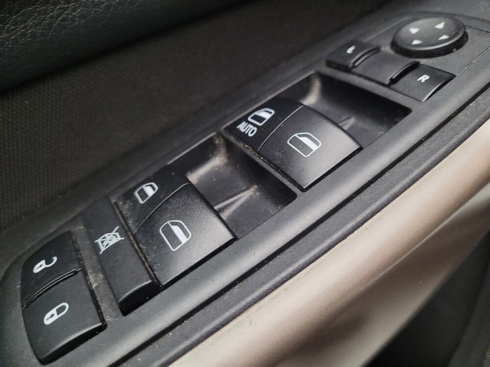 2018 Jeep Cherokee in Riverside, CA 92504 - 18090019 27