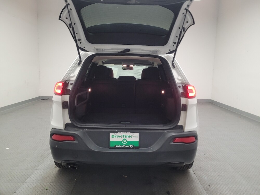 2018 Jeep Cherokee in Riverside, CA 92504 - 18090019 29