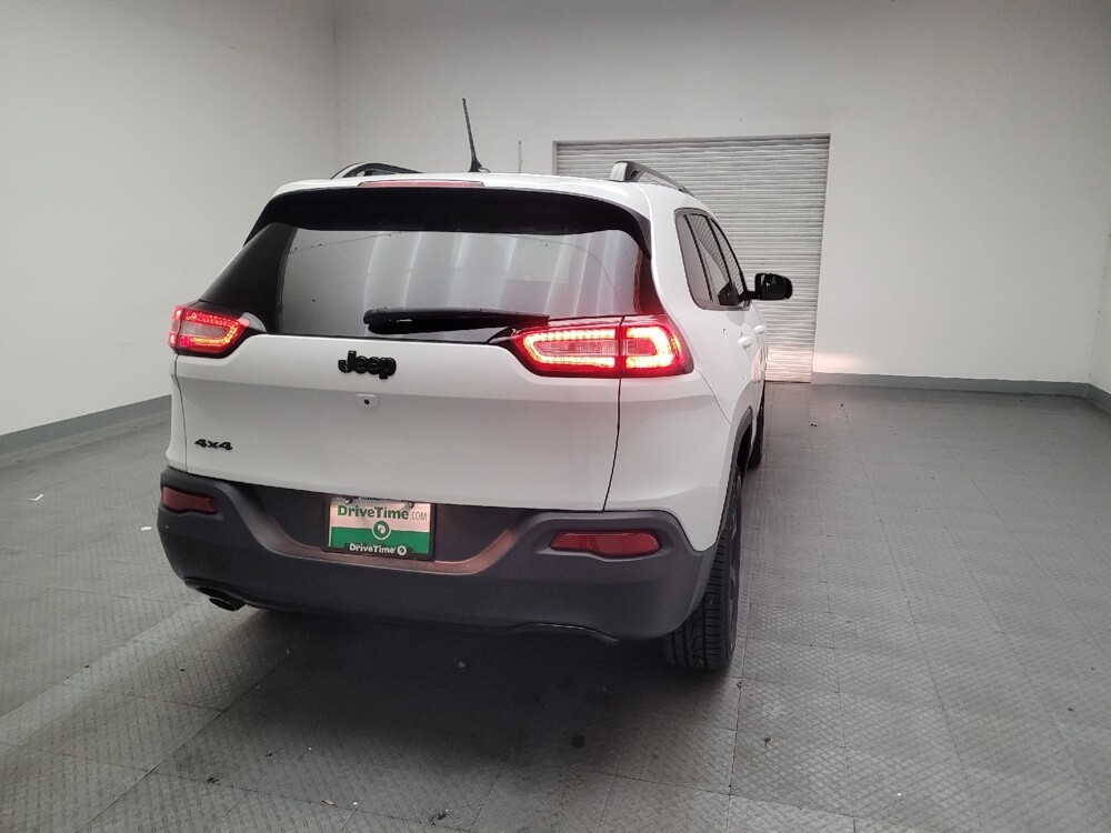 2018 Jeep Cherokee in Riverside, CA 92504 - 18090019 7