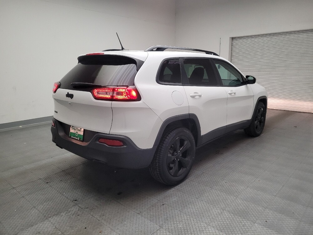 2018 Jeep Cherokee in Riverside, CA 92504 - 18090019 9