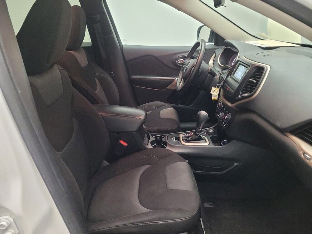 2018 Jeep Cherokee in Riverside, CA 92504 - 18090019 21