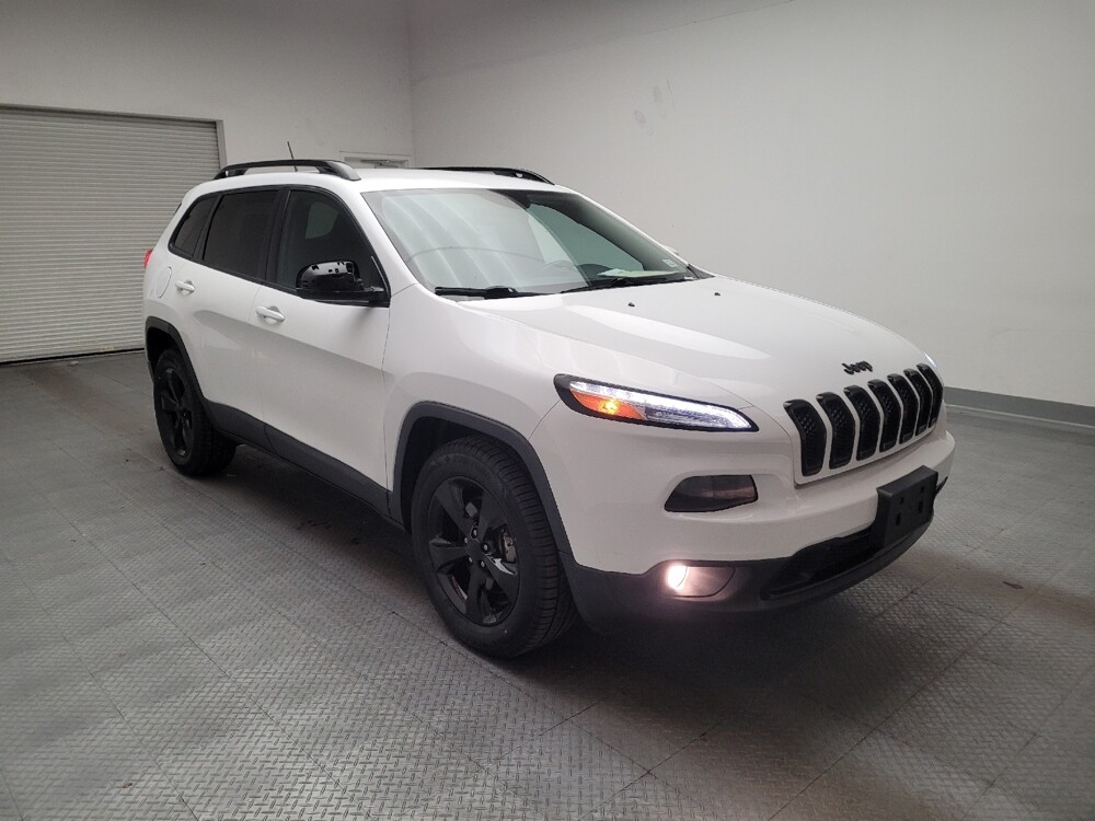 2018 Jeep Cherokee in Riverside, CA 92504 - 18090019 13