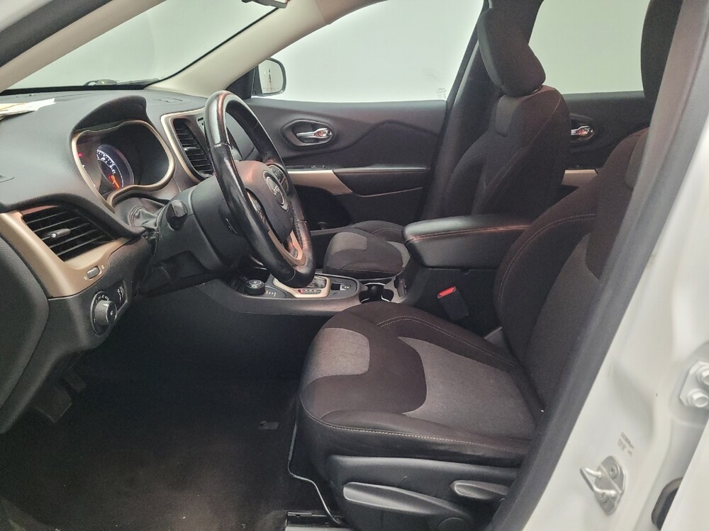 2018 Jeep Cherokee in Riverside, CA 92504 - 18090019 17