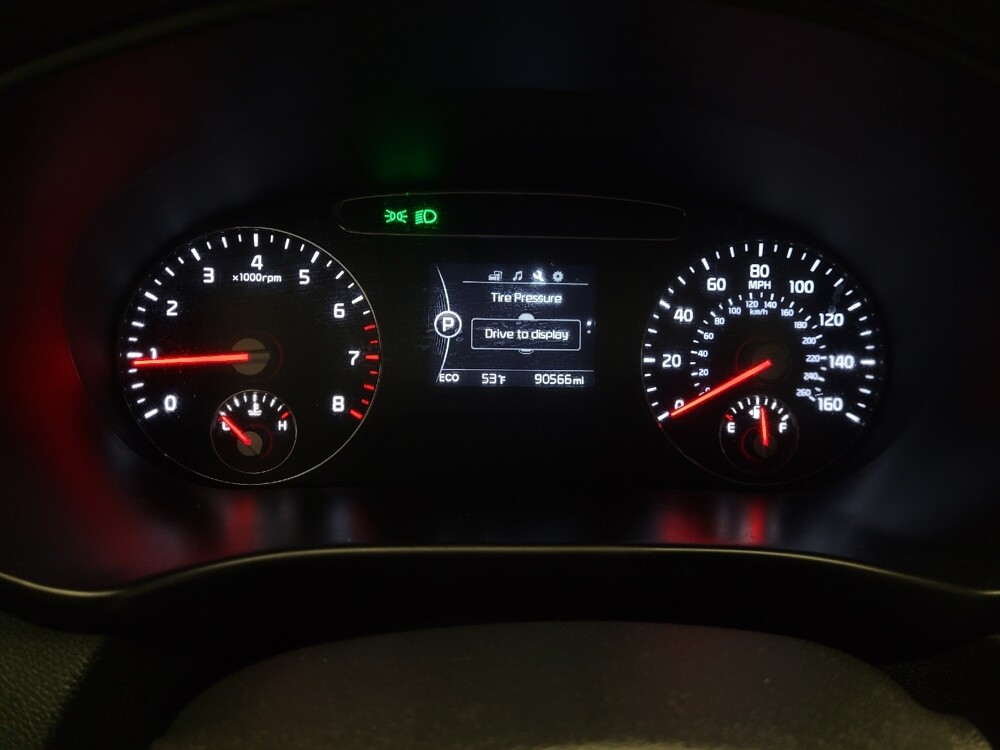 2018 Kia Sorento in Downey, CA 90241 - 18090025 23