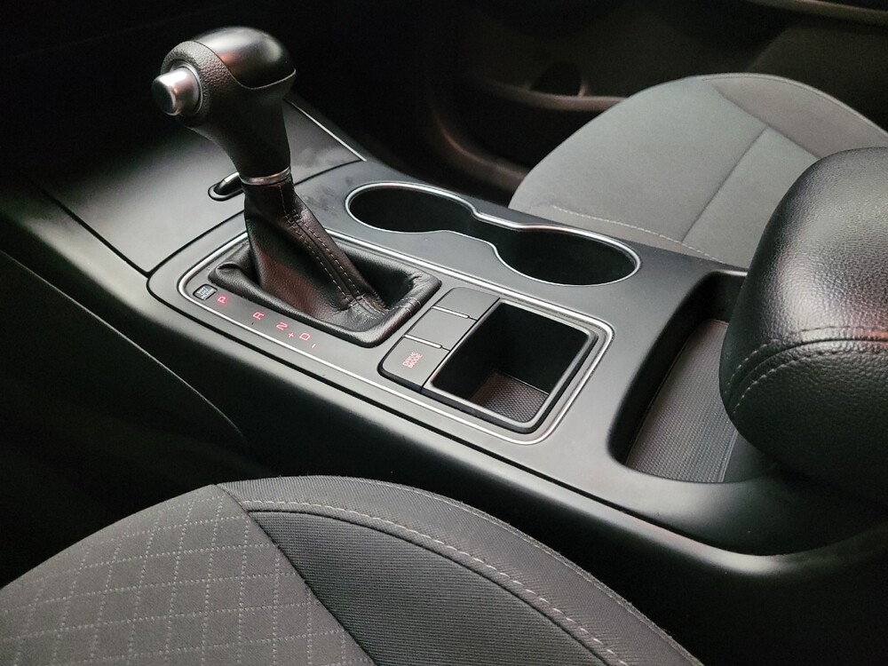 2018 Kia Sorento in Downey, CA 90241 - 18090025 26