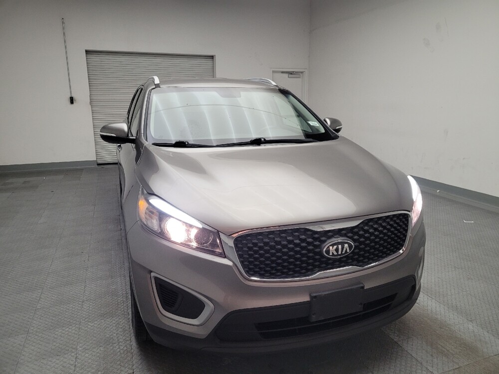 2018 Kia Sorento in Downey, CA 90241 - 18090025 14