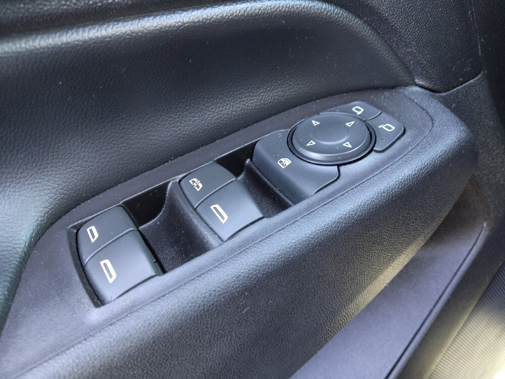 2019 Chevrolet Equinox in Lewisville, TX 75067 - 18090026 27