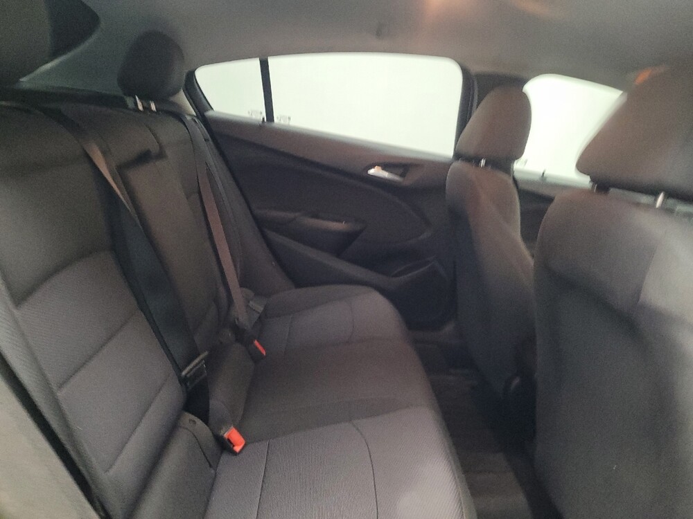 2019 Chevrolet Cruze in Albany, GA 31705 - 18090032 19