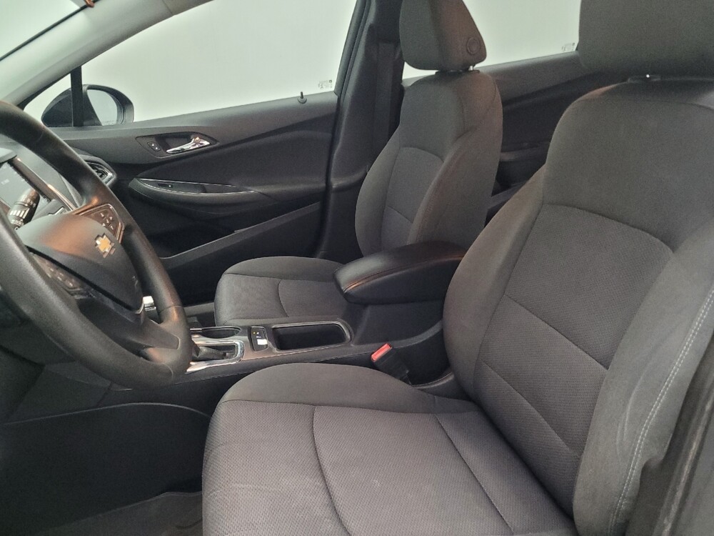 2019 Chevrolet Cruze in Albany, GA 31705 - 18090032 17
