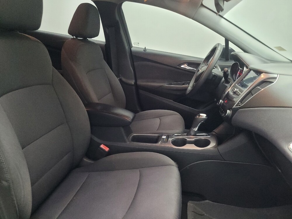2019 Chevrolet Cruze in Albany, GA 31705 - 18090032 21