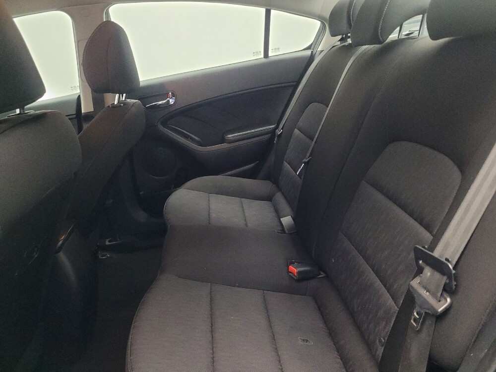 2016 Kia Forte in Knoxville, TN 37923 - 18090036 18