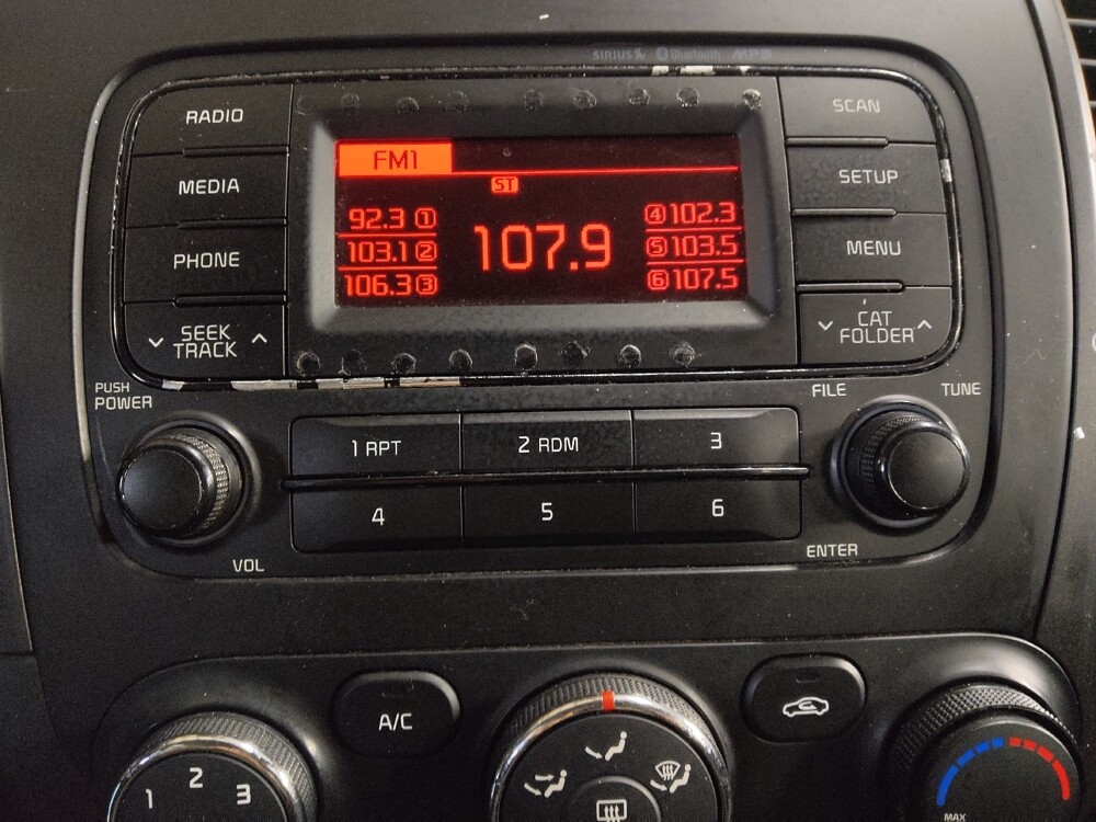 2016 Kia Forte in Knoxville, TN 37923 - 18090036 25