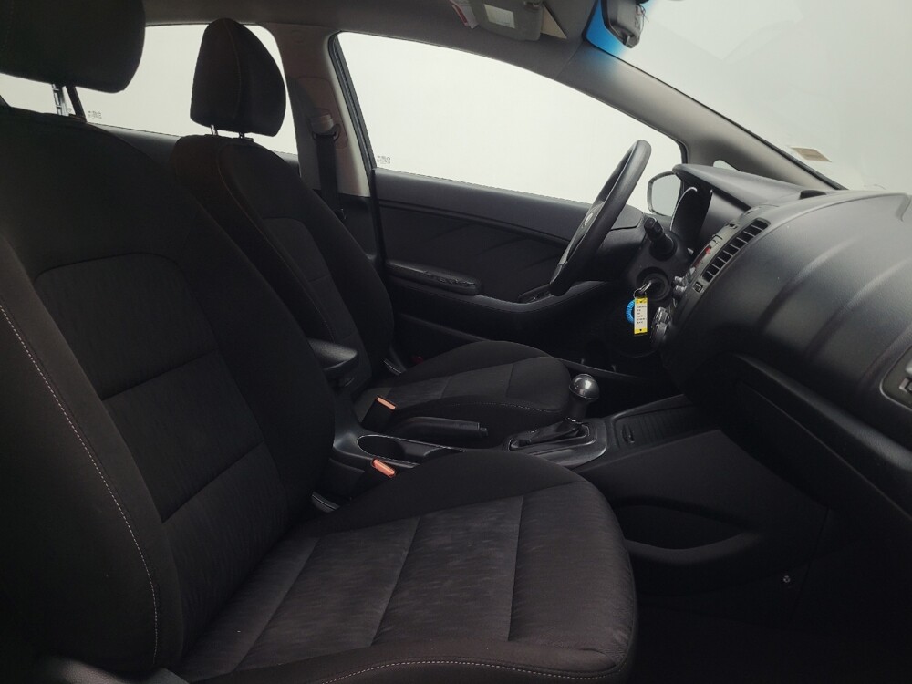 2016 Kia Forte in Knoxville, TN 37923 - 18090036 21