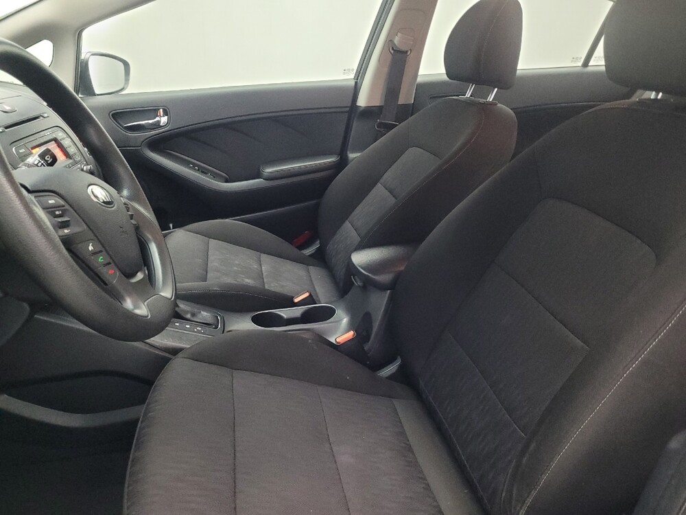 2016 Kia Forte in Knoxville, TN 37923 - 18090036 17
