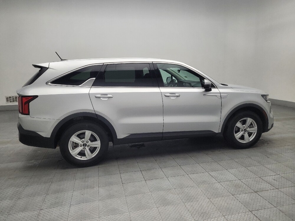 2022 Kia Sorento in Conyers, GA 30094 - 18090040 10