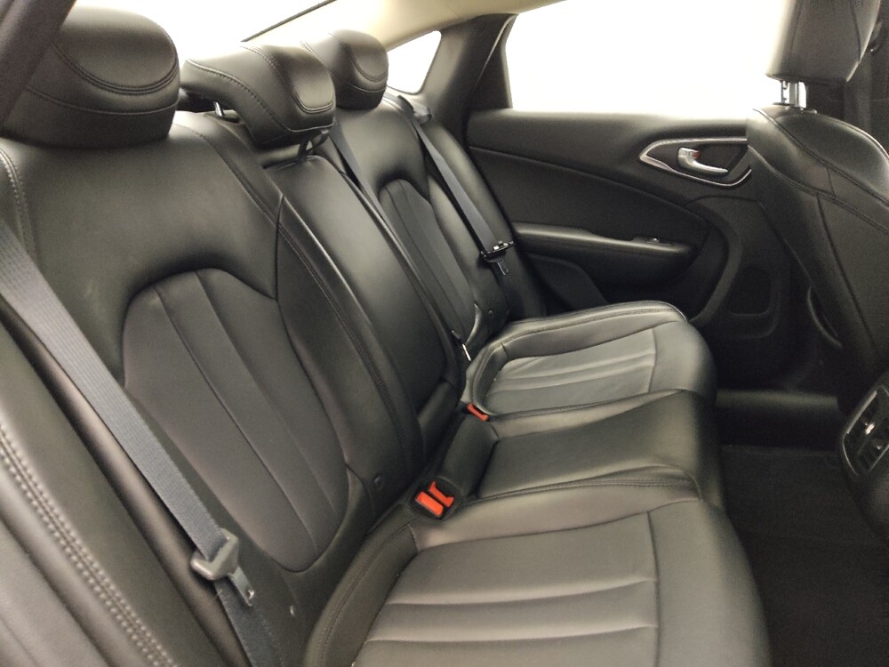 2017 Chrysler 200 in Chattanooga, TN 37421 - 18090041 19