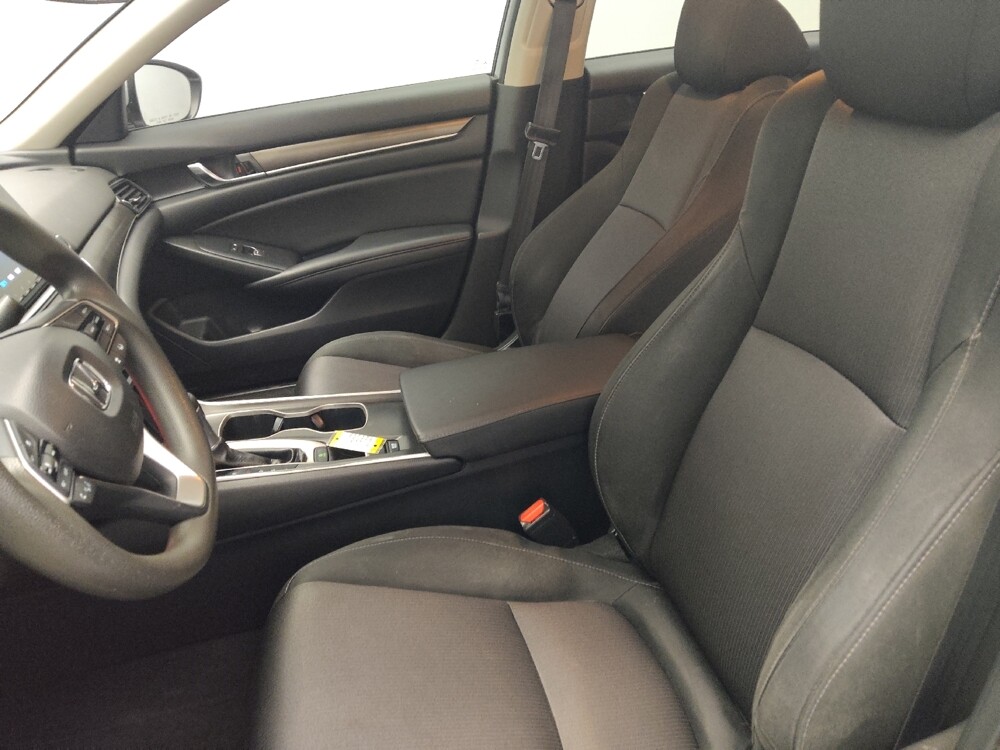 2019 Honda Accord in Chattanooga, TN 37421 - 18090047 17