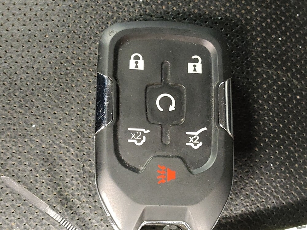 2018 Chevrolet Tahoe in Temple, TX 76502 - 18090054 32